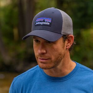 Patagonia Snap Back Trucker Hat Purple Mesh Cap VTG LOGO Patch Outdoors Hiking